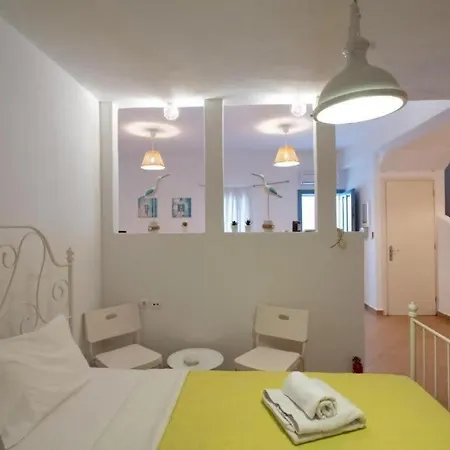 Dreamscape Cozy 3-bedroom Mykonos Hideaway Ano Mera