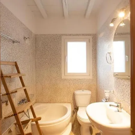 Dreamscape Cozy 3-bedroom Mykonos Hideaway Apartment