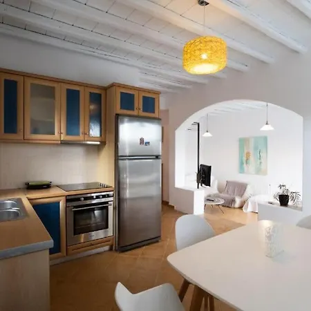 Dreamscape Cozy 3-bedroom Mykonos Hideaway Apartment