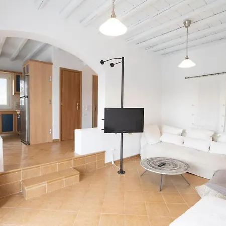 Dreamscape Cozy 3-bedroom Mykonos Hideaway Apartment Ano Mera